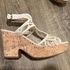 Lace wedges size 9